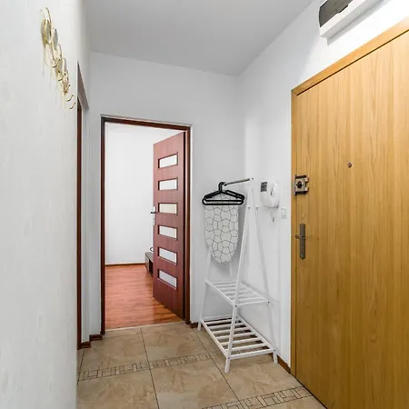 Apartment Sleepway - Garbary 95-75d Poznan